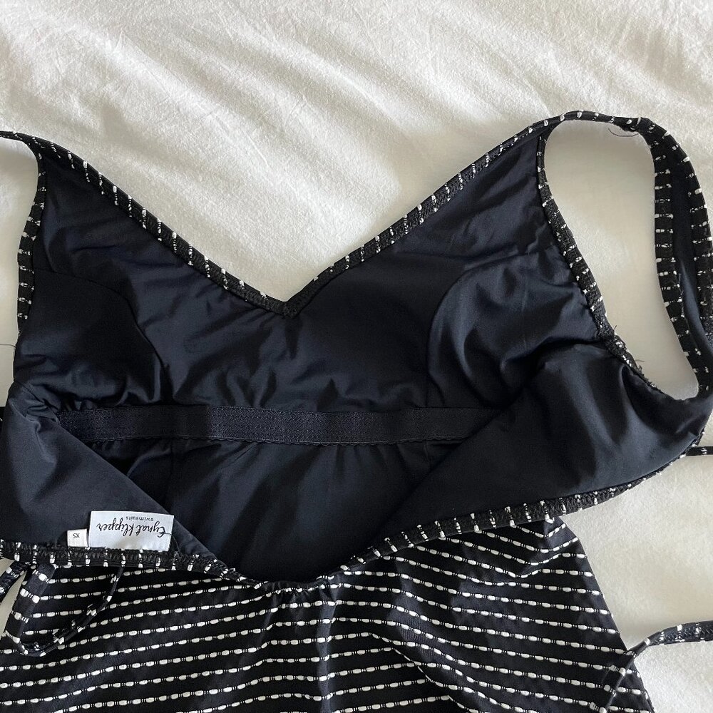 KlipperSwimsuits Retro One-Piece Swimsuit | Black Vintage Style | Open Back | XS - Picture 11 of 12